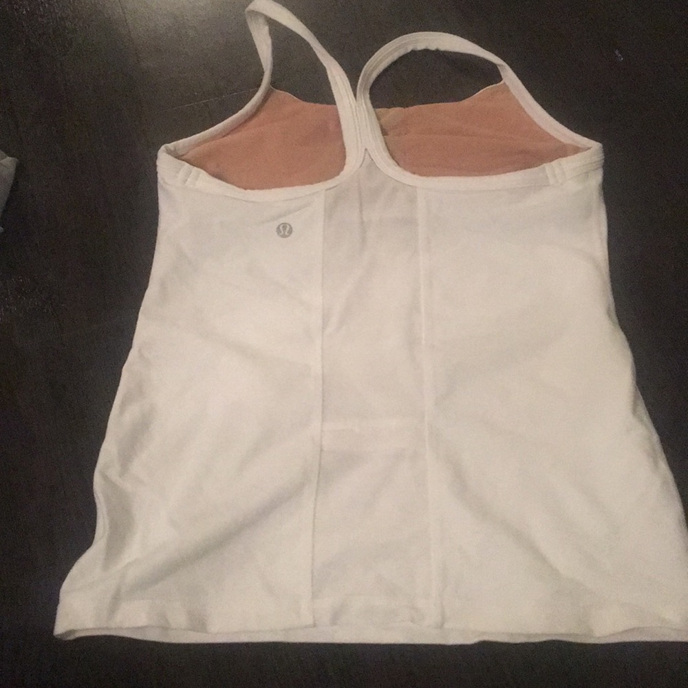 white lululemon tank